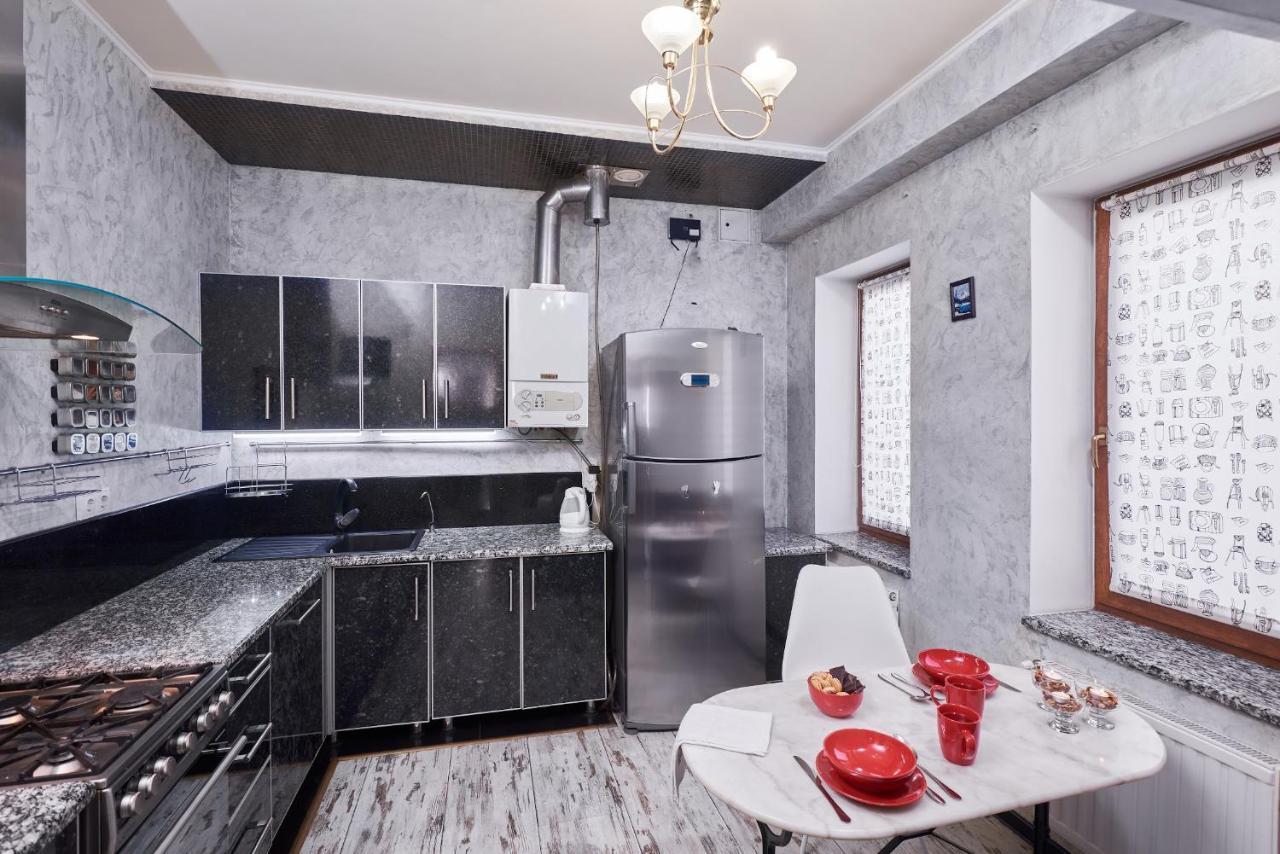 Special Flat With Great Location Apartment