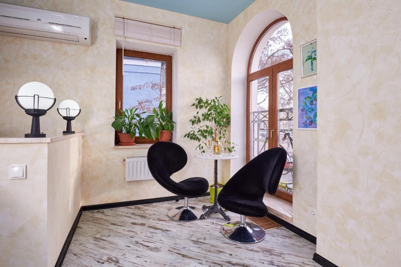 Special Flat With Great Location